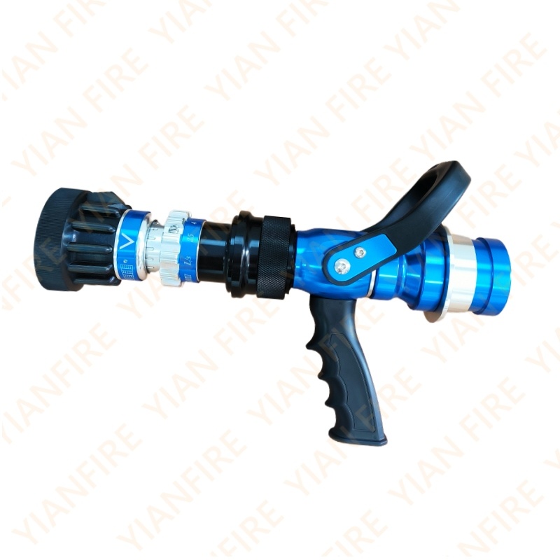 Double water-curtain fire hose nozzles